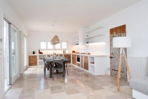 Dining - Villa "Fora" near the Sea with Pool, Wi-Fi, Garden & Terrace (Carovigno)