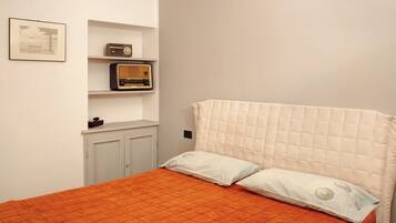 2 chambres, fer et planche Ă  repasser, Wi-Fi gratuit, draps fournis