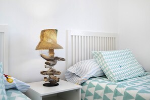 2 slaapkamers, een strijkplank/strijkijzer, gratis wifi, beddengoed