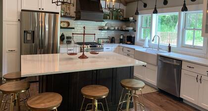 1878 Victorian Farmhouse Near Asheville on 80 Acres