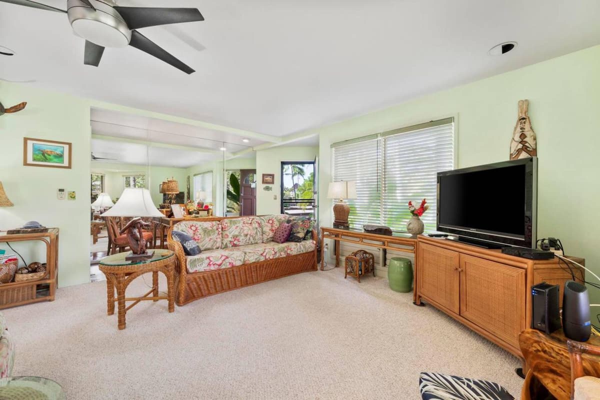 House, 2 Bedrooms, Garden View | Living area