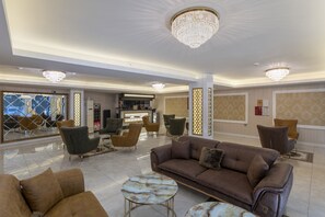 Lobby sitting area - Tamara Business Antalya Hotel (Antalya)