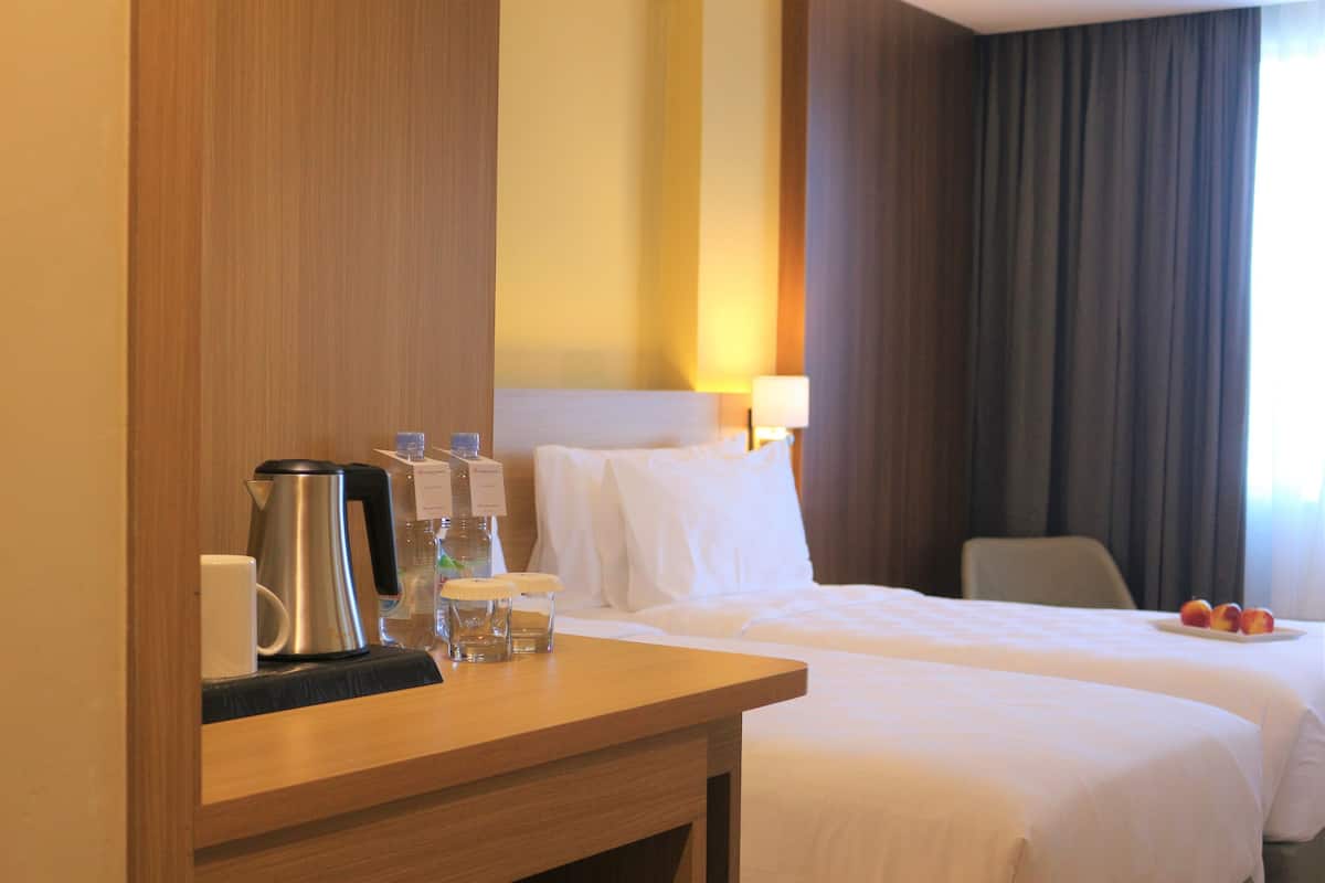 Minibar, in-room safe, desk, blackout drapes