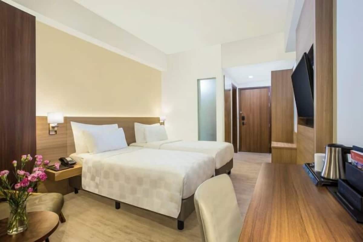 Minibar, in-room safe, desk, blackout drapes