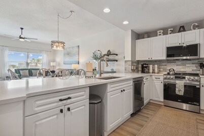 Ocean Park 123 - Hosted by Moore AI Rentals