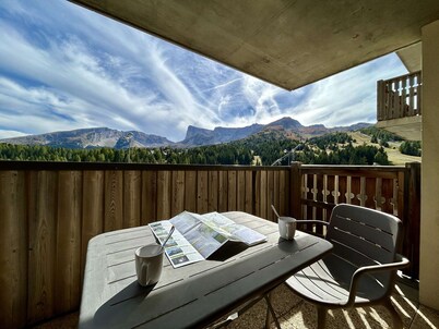 T2 Cabin 6 pers with Balcony, Parking and Ski Locker, Near Slopes