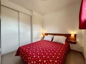 1 bedroom - T2 Cabin 6 pers with Balcony, Parking and Ski Locker, Near Slopes (Le Dévoluy)