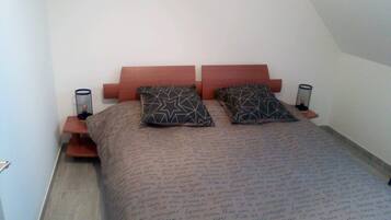 3 chambres, fer et planche Ă  repasser, lit parapluie, Wi-Fi gratuit