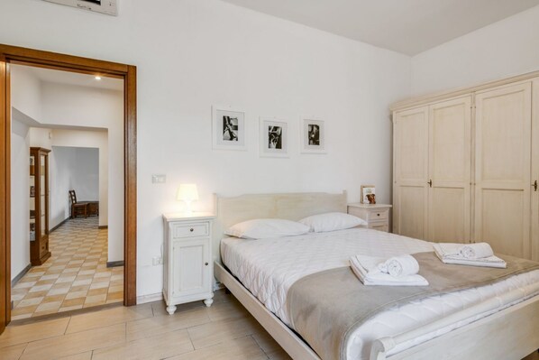 1 Schlafzimmer, Bügeleisen/Bügelbrett, WLAN