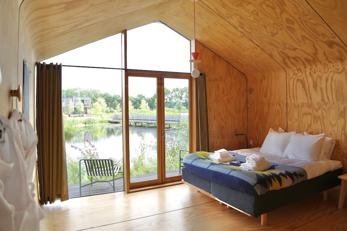 Comfort Cabin