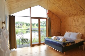 Comfort Cabin | Premium bedding, down comforters, memory foam beds, laptop workspace - The Unbound (Amsterdam)