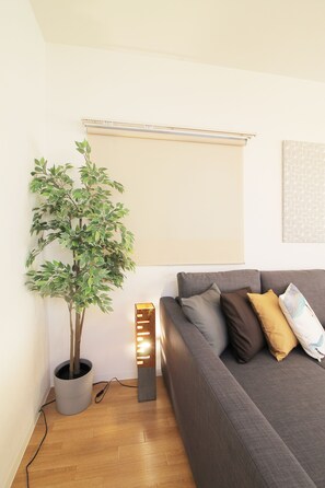 Grand Apartment, 4 Bedrooms, Kitchen | Iron/ironing board, free WiFi - Marumasa 301 (Hiroshima)