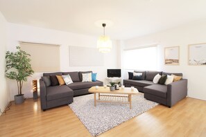 Grand Apartment, 4 Bedrooms, Kitchen | Living area - Marumasa 301 (Hiroshima)