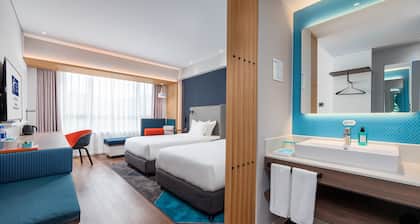 Holiday Inn Express Dongyang Hengdian by IHG
