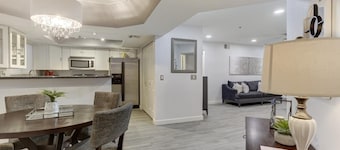 Executive 2 Bdrm Condo in the Heart of Biltmore!