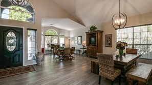 Interior entrance - Spectacular Golf Course Home With Pool and Views! (Gilbert)