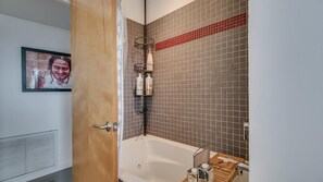 Studio (3 Bedrooms) | Bathroom | Towels - Mid-century Modern W/backyard Oasis, Putting Green (Phoenix)