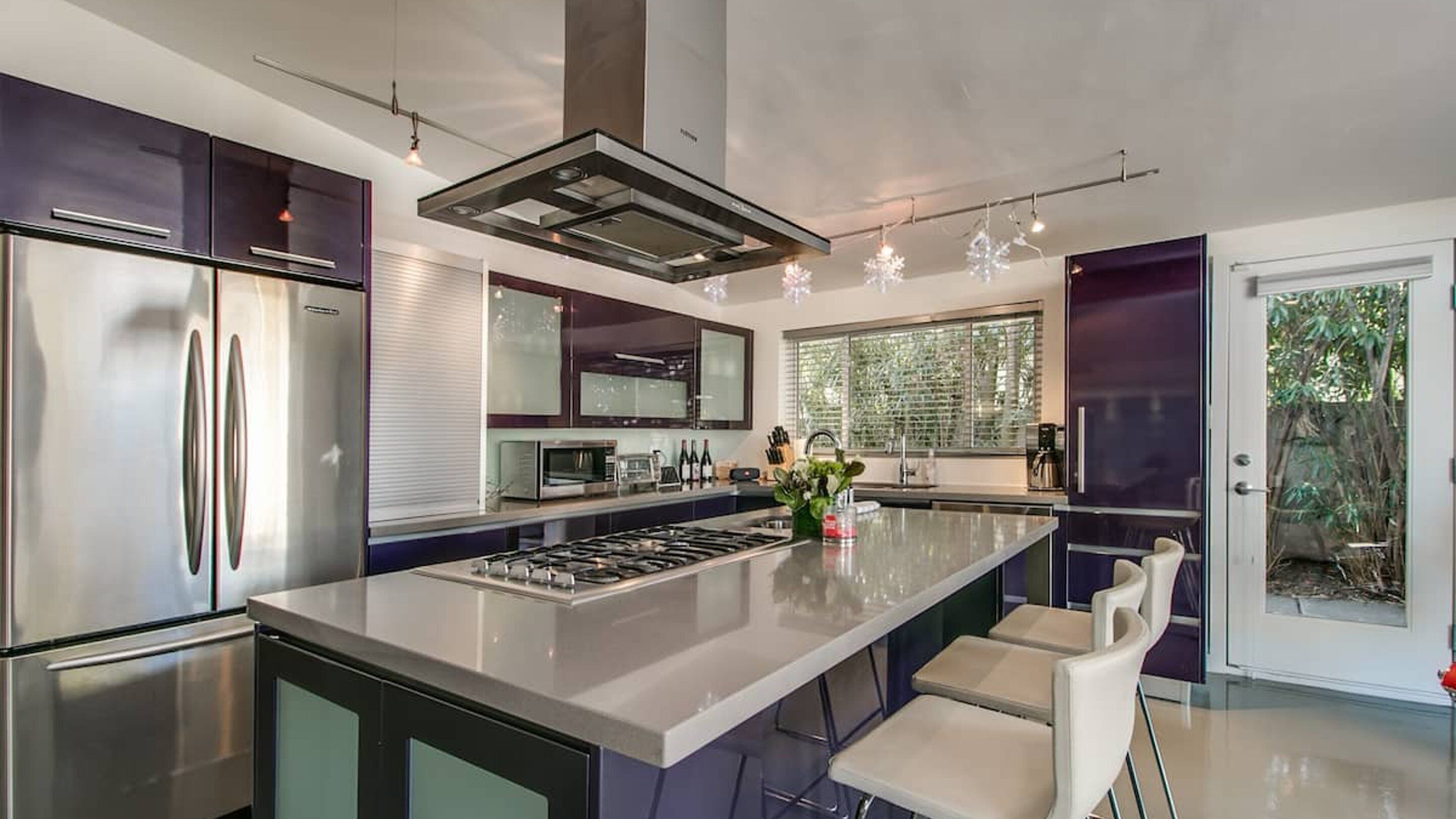 Studio (3 Bedrooms) | Private kitchen | Fridge, microwave, oven