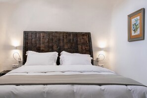 2 bedrooms, WiFi - Abelis 2-Bedroom Luxury Suite with Private Pool and Breakfast (Santorini)