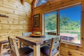 Dining - City View Chalet, City View Chalet, Pool Table, Hot Tub, Free Attraction Tickets (Gatlinburg)