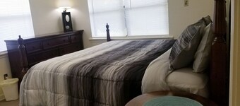 Cozy Cottage Apartment with All Amenities