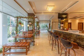 Coin salon dans le hall