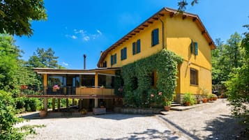 Family Villa, Multiple Bedrooms, Balcony, Mountainside (Villa Francesca) | Exterior