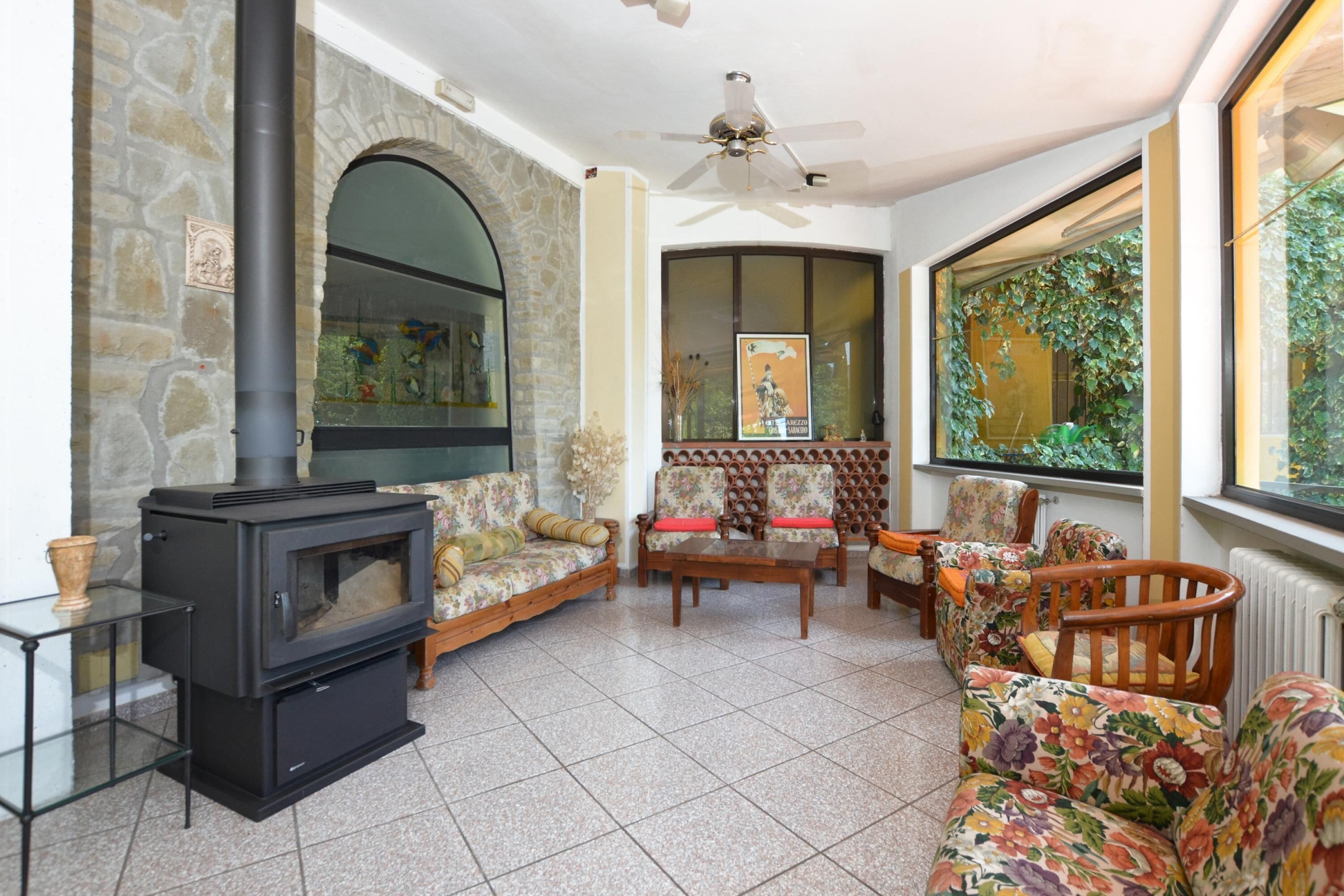 Family Villa, Multiple Bedrooms, Balcony, Mountainside (Villa Francesca) | Fireplace