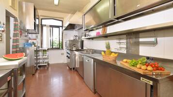 Family Villa, Multiple Bedrooms, Mountainside (Villa Francesca) | Private kitchen | Fridge, microwave, oven, stovetop
