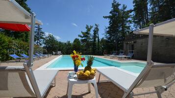 Seasonal outdoor pool