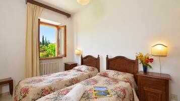 Family Villa, Multiple Bedrooms, Balcony, Mountainside (Villa Francesca) | 10 bedrooms