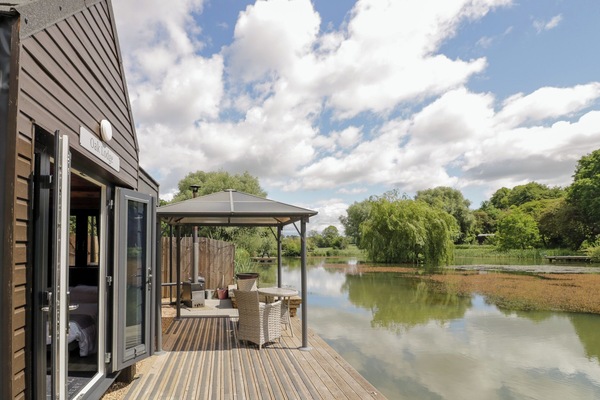 Cottage | Property grounds