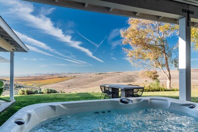 Sunset at Nirvana-Infinity Pool, Tuscan Hill Views and Incredible Sunsets!
