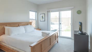 3 bedrooms, desk, iron/ironing board, free WiFi