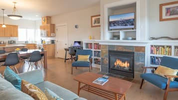 Smart TV, fireplace, books