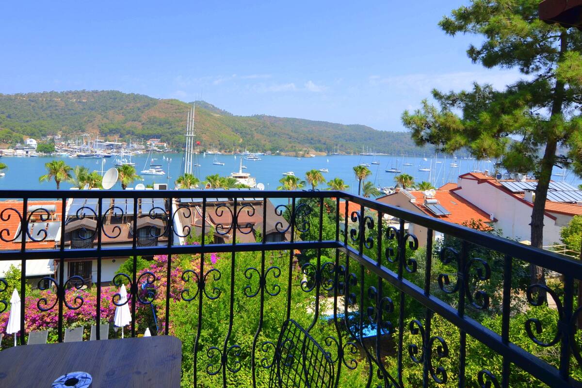 Right Sea View 201-301 | 部屋からの景観