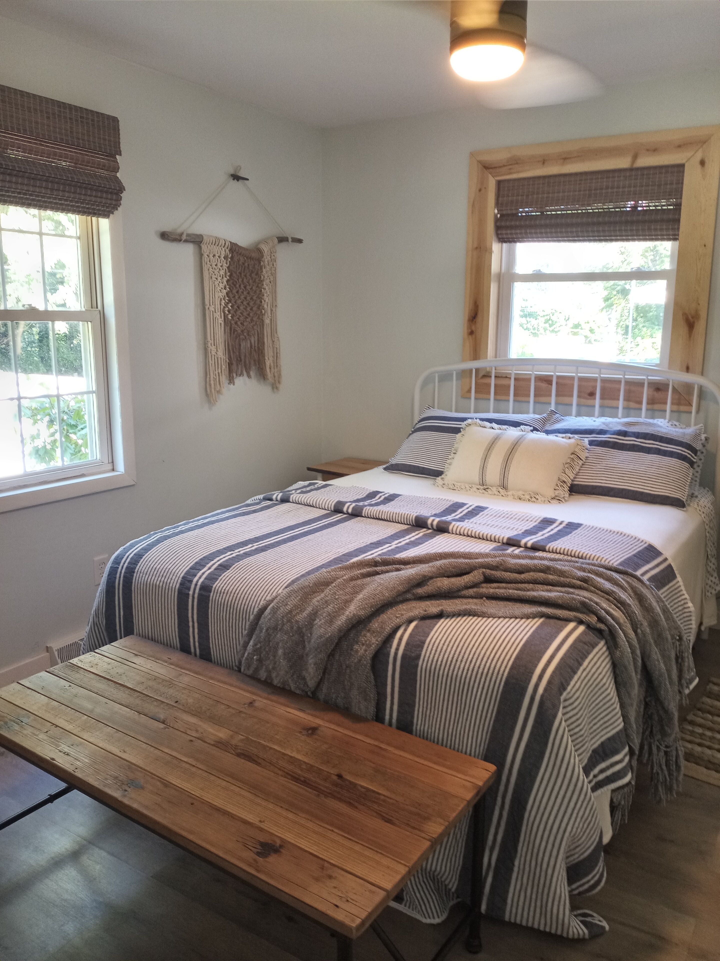 3 bedrooms, in-room safe, free WiFi, bed sheets