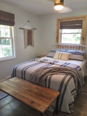 3 bedrooms, in-room safe, free WiFi, bed sheets