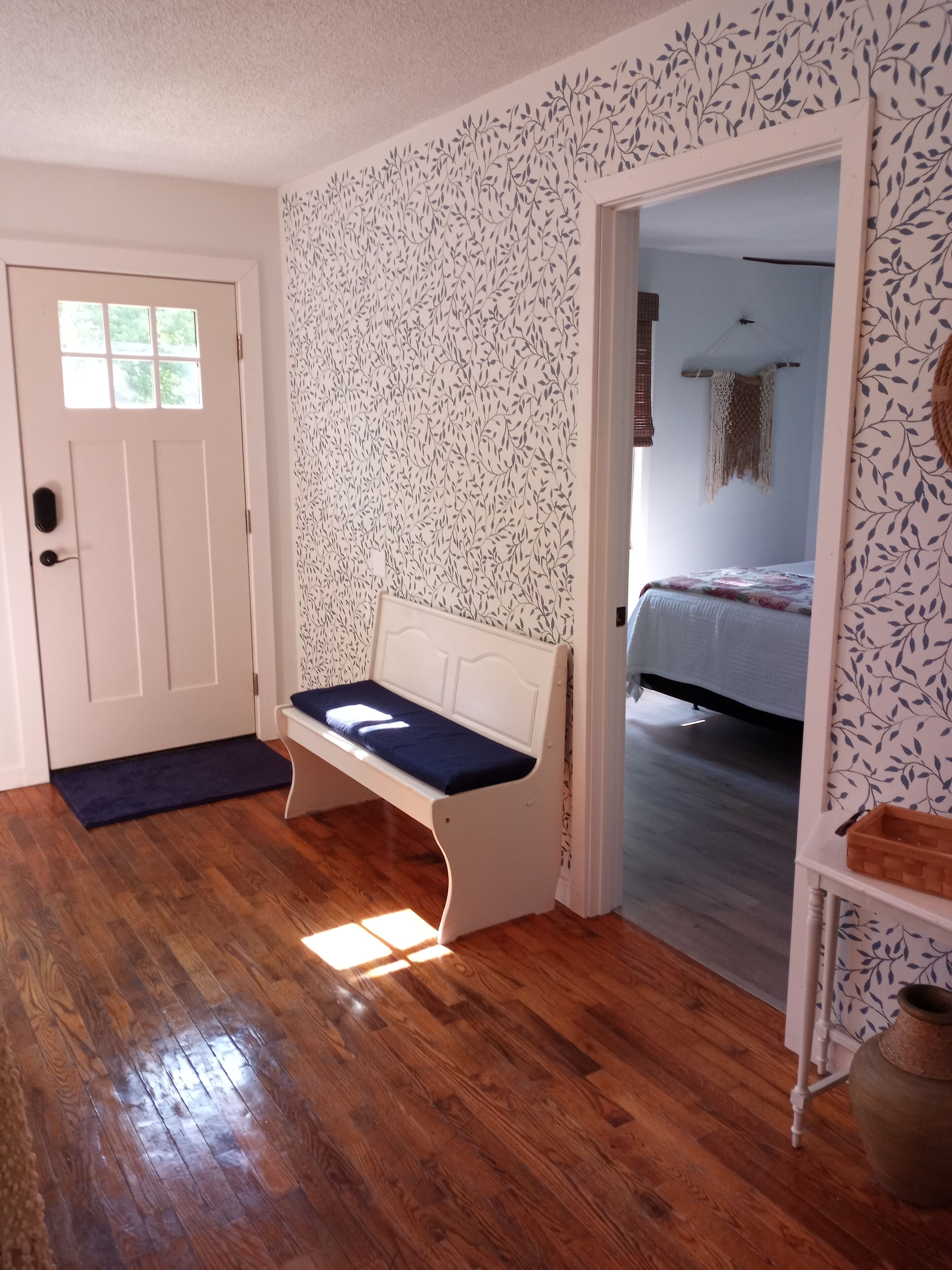 3 bedrooms, in-room safe, free WiFi, bed sheets