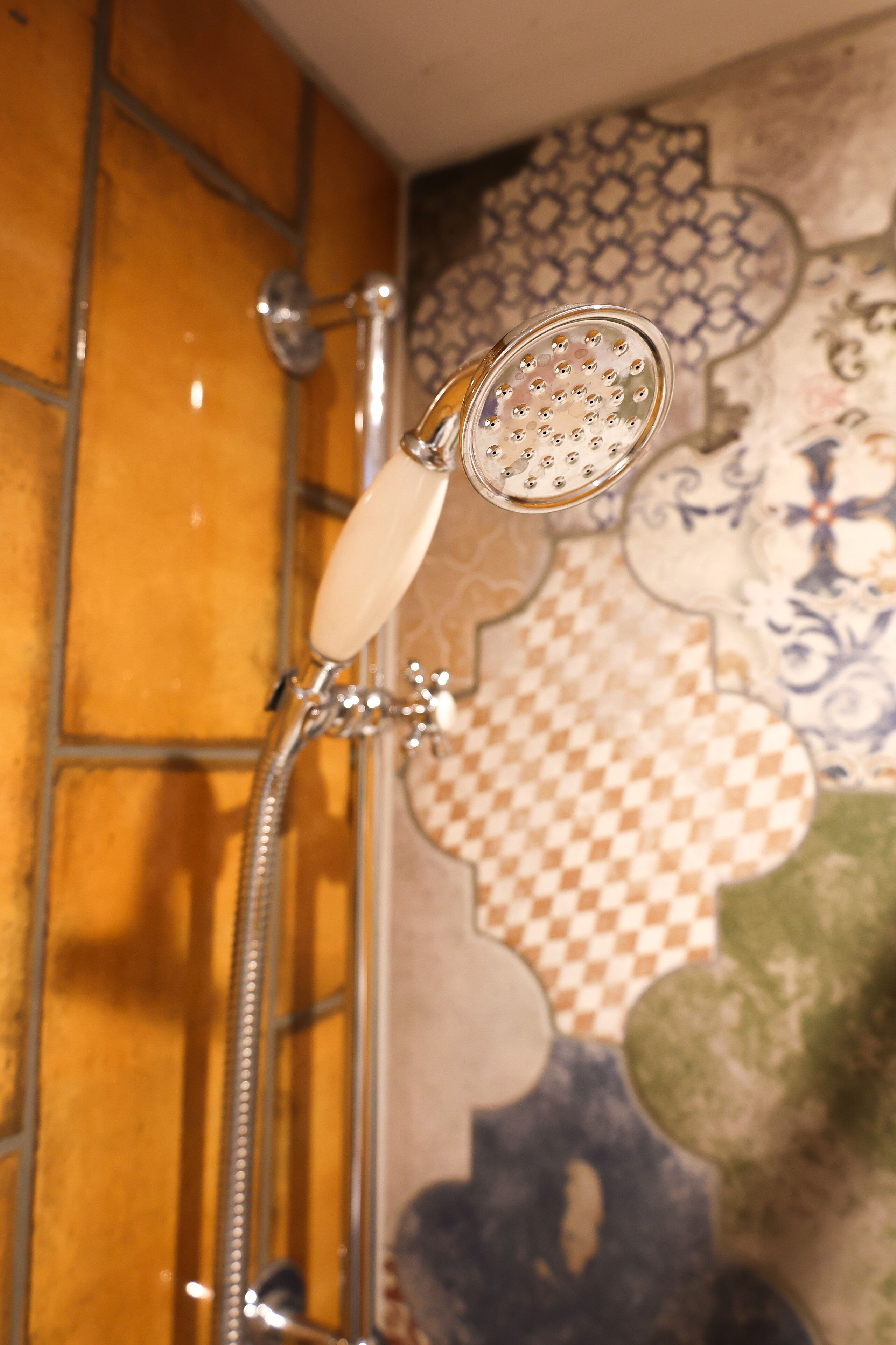 classic double room | bathroom | shower, hair dryer, towels