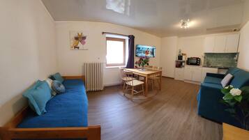 TV, table tennis, books