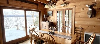 Large lake front cabin with mountain views!