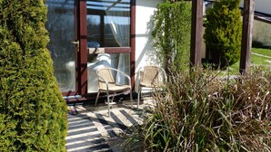 Terrace/patio - Villa 23 -  a house that sleeps 4 guests  in 2 bedrooms (Wootton Bridge)