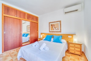 2 bedrooms, in-room safe, iron/ironing board, free WiFi - Finca with pool Ca Na Tonina in Puerto Pollensa (Puerto Pollensa)