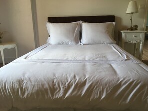 3 多间卧室、熨斗/熨衣板、WiFi、床单