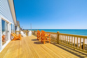 Terrace/patio - Ocean front gem offering 6BR/5BA with direct beach access! (North Topsail Beach)
