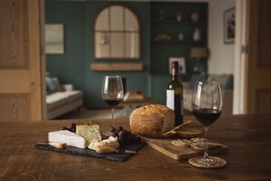 Cottage | Food and drink