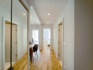 2 bedrooms, iron/ironing board, free WiFi, bed sheets - Viva Riviera Palais Holiday Design 2 Bedrooms (Cannes)