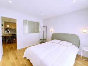 2 chambres, fer et planche à repasser, Wi-Fi gratuit, draps fournis