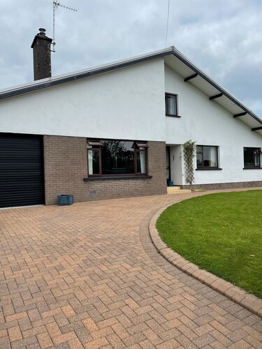 ***Country House****